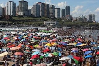 [ESTRÉS POSTVACACIONAL] Miles de personas adelantan la vuelta de sus vacaciones en la Costa para descansar en sus trabajos. ...