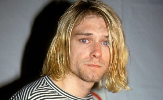 [LIFESTYLE] A 28 años de la muerte de Kurt Cobain te mostramos cómo hubiese sido su vida junto a su esposa, una hipoteca y un trabajo de seg...